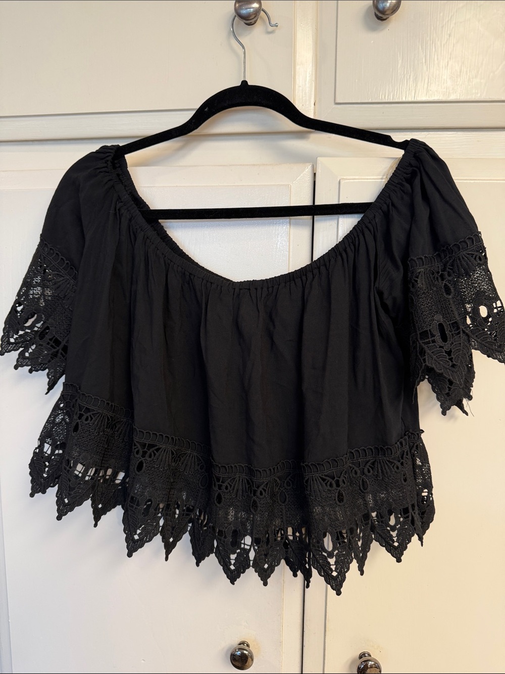 iris Black Off-Shoulder Crochet-Hem Crop Top